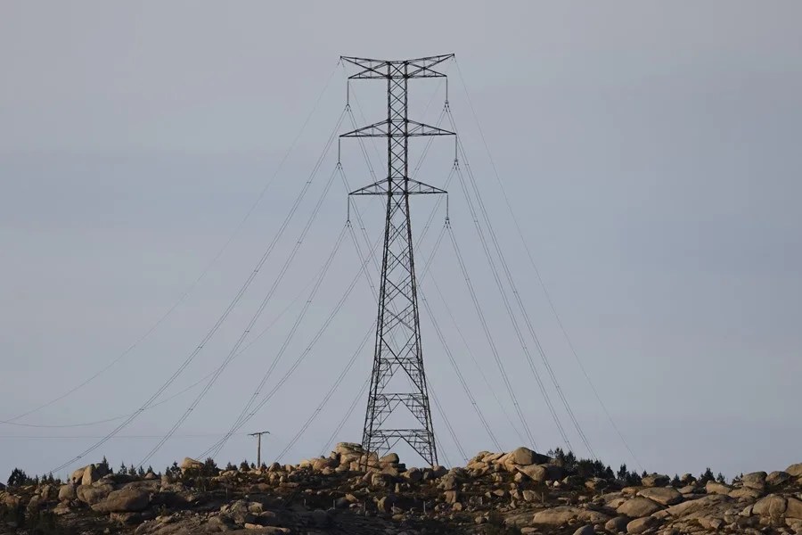 Portugal amanece con el 80 % de la electricidad repuesta