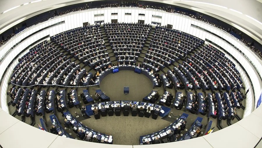 La UE estudia la propuesta de España sobre el uso del catalán, euskera y gallego en las instituciones europeas