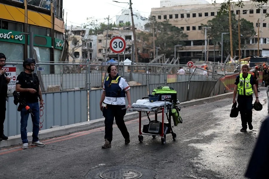 Irán pide la evacuación de Tel Aviv ante nuevos ataques