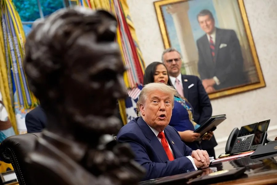 Trump afirma que «la Unión Europea es muy desagradable» pero que aprenderá a respetar a EE.UU.