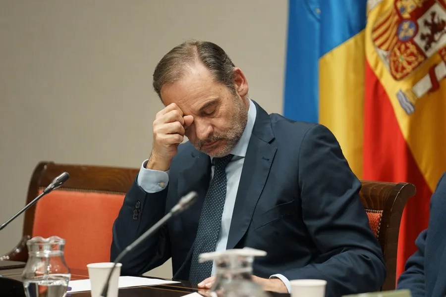 El PSOE expulsa al exministro José Luis Ábalos