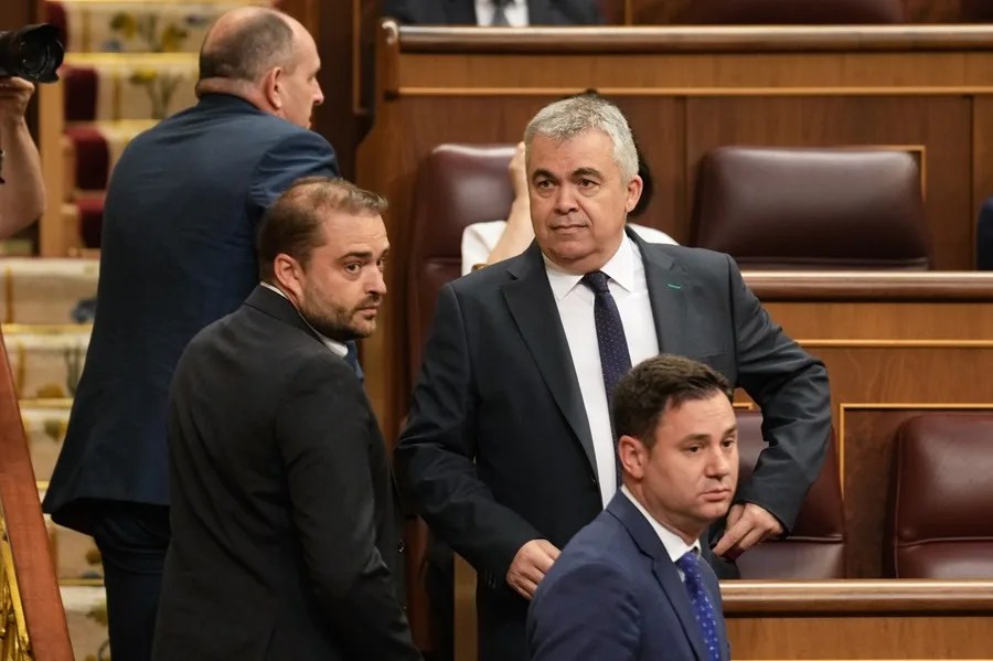 El Supremo ofrece a Santos Cerdán declarar ante los «consistentes indicios» de que participó en una adjudicación irregular