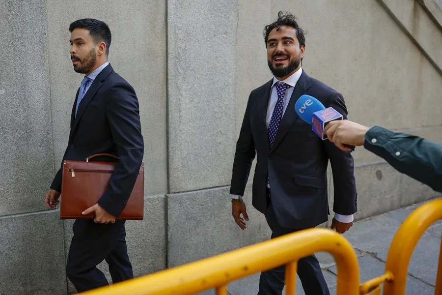 Alvise reconoce al juez que recibió 100.000 euros pero niega que fueran para su campaña