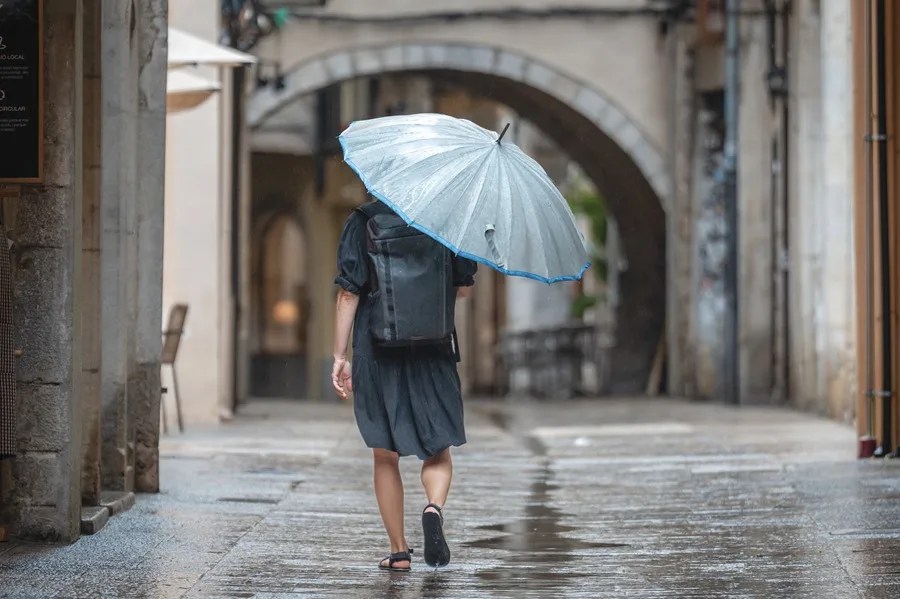 Cataluña, en aviso rojo ante la previsión de fuertes lluvias de hasta 60 litros en una hora