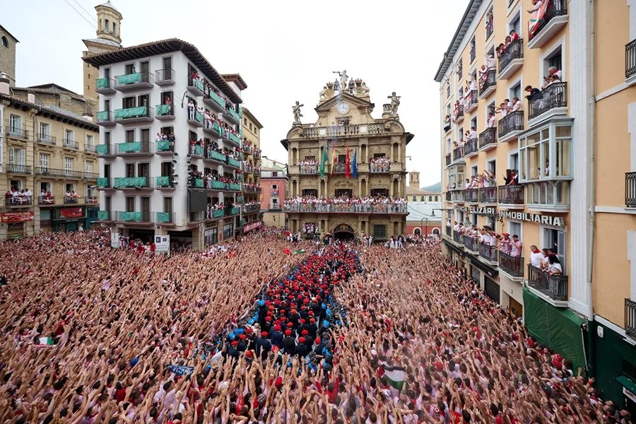Pamplona mira a Palestina en el chupinazo que prenderá los Sanfermines