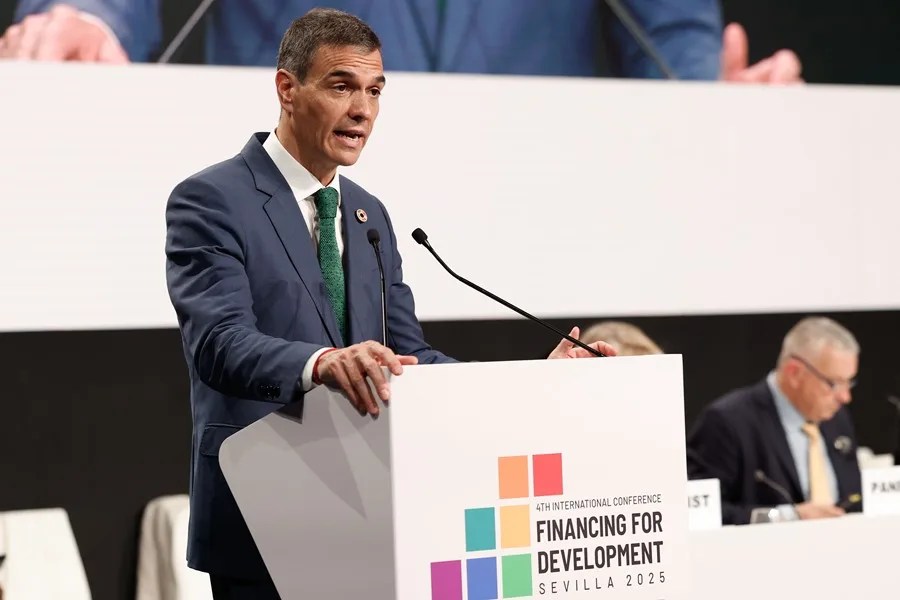 Sánchez critica el freno que suponen los aranceles porque llevan «a una derrota colectiva»