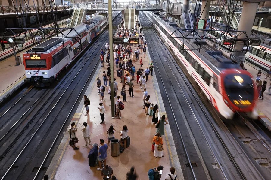Los trenes Madrid-Sevilla no circularán hasta nuevo aviso por la avería en Toledo
