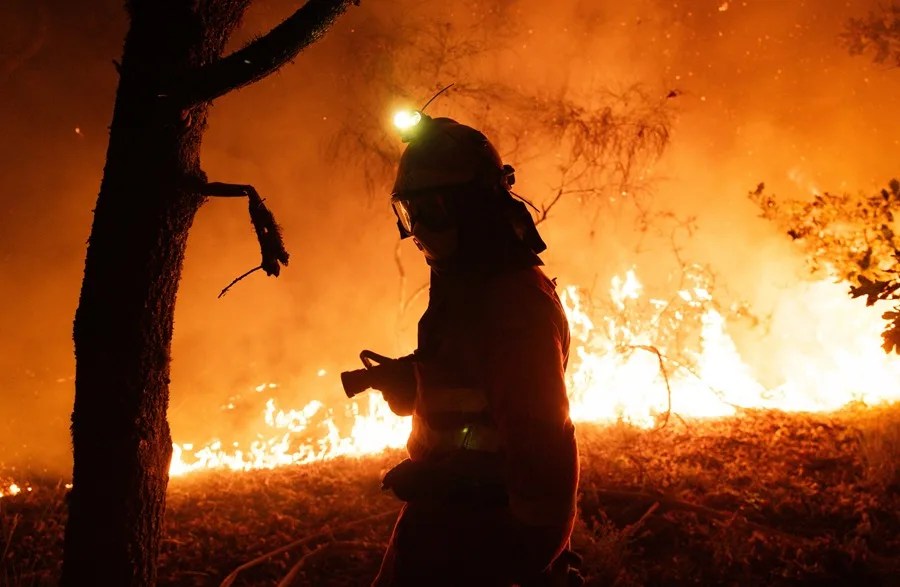 Los incendios en España queman más de 380.000 hectáreas, una superficie equivalente a la isla de Mallorca
