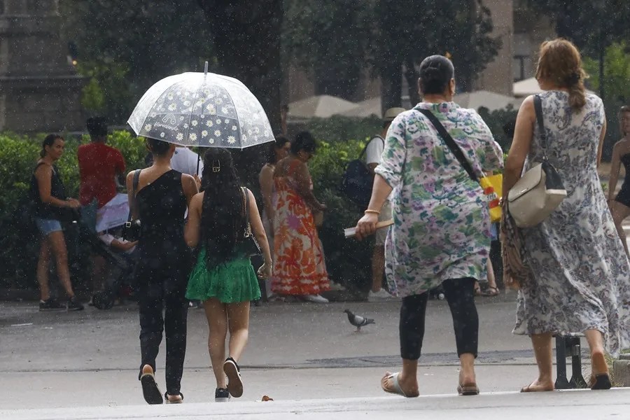 Las fuertes lluvias activan la alerta naranja en Baleares y otras cuatro comunidades en amarillo