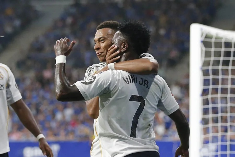 0-3. Mbappé marca la diferencia en la vuelta de la Primera División al Tartiere