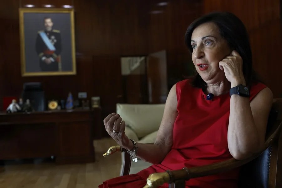 Robles: España cumplirá su compromiso con la OTAN en inversión en defensa incluso sin presupuestos
