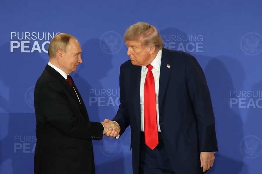 Zelenski y Trump hablan por teléfono sobre el encuentro con Putin