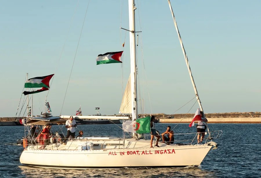 Llegan a Estambul 137 activistas de la Flotilla deportados por Israel