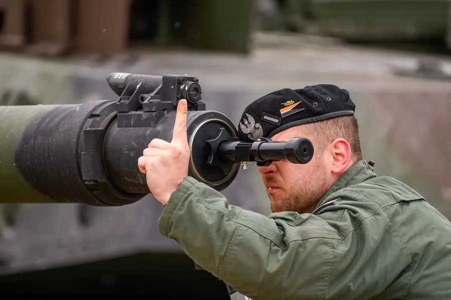 Polonia tacha de agresión la violación rusa de su espacio aéreo y recibe un apoyo unánime