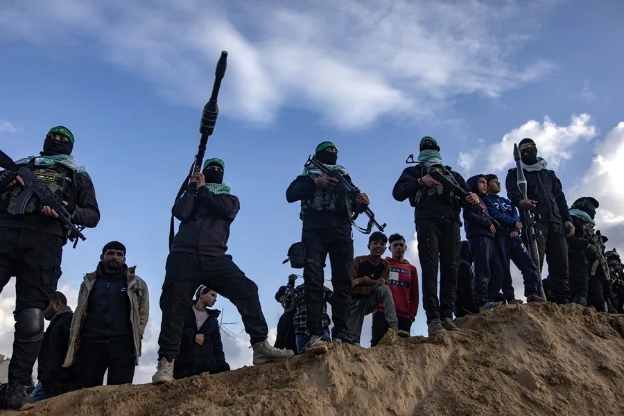 Hamás acepta entregar sus armas a un comité egipcio-palestino pero rechaza la gestión internacional de Gaza