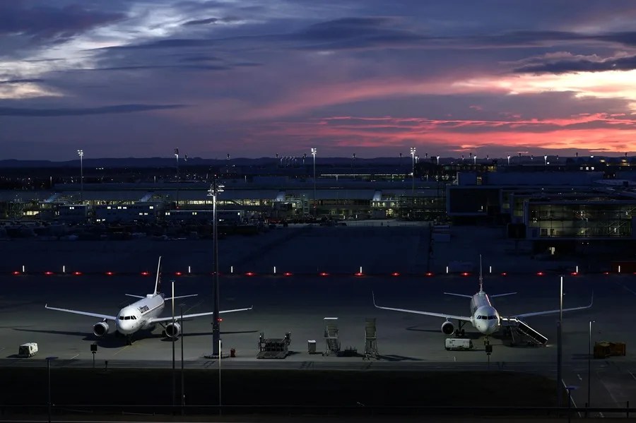 El avistamiento de drones obliga a cerrar temporalmente el aeropuerto de Múnich