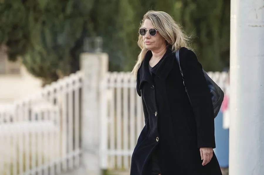 El Instituto de Empresa responde al juez Peinado que no tiene correos con la asesora de Begoña Gómez
