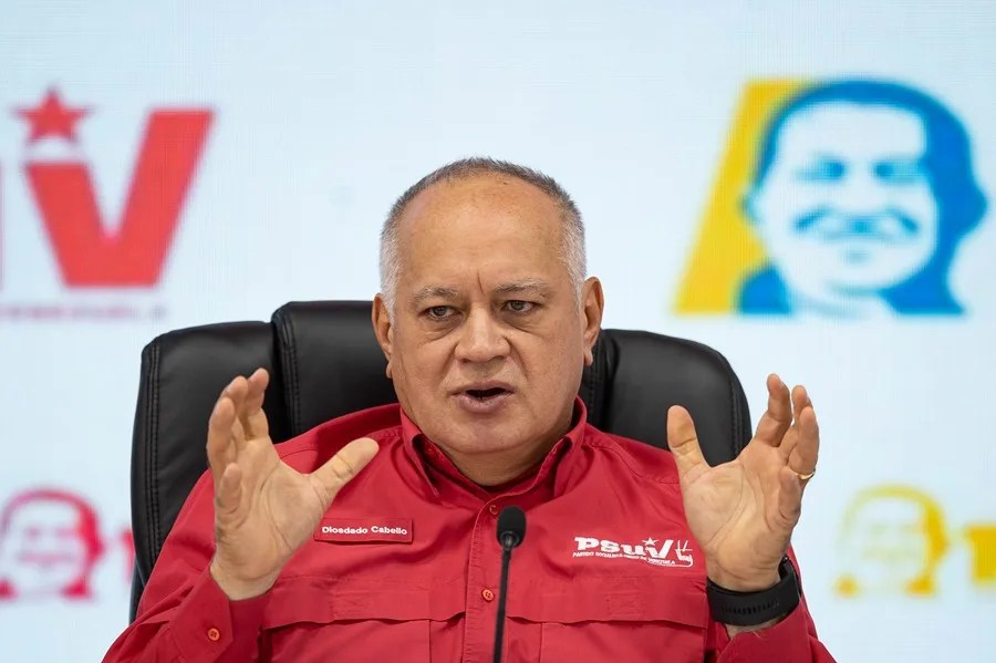 Venezuela revoca la concesión a varias aerolíneas mientras EE.UU. aumenta la presión