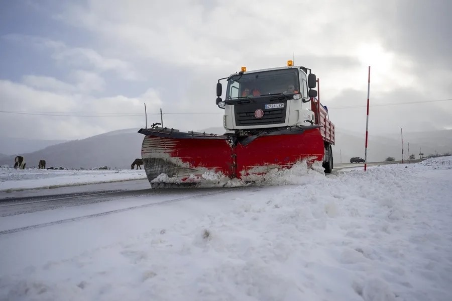 Ocho comunidades en alerta por nevadas que afectarán a las autovías en el norte del país