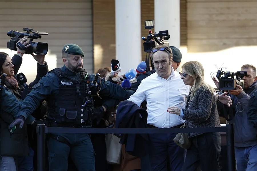 El dueño de El Ventorro dice que Mazón se fue entre las 18:30 y las 19:00 horas