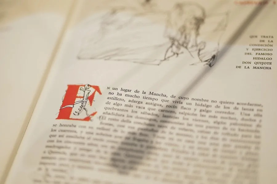 El Premio Cervantes 2025, que podría recaer sobre un autor latinoamericano, se falla hoy