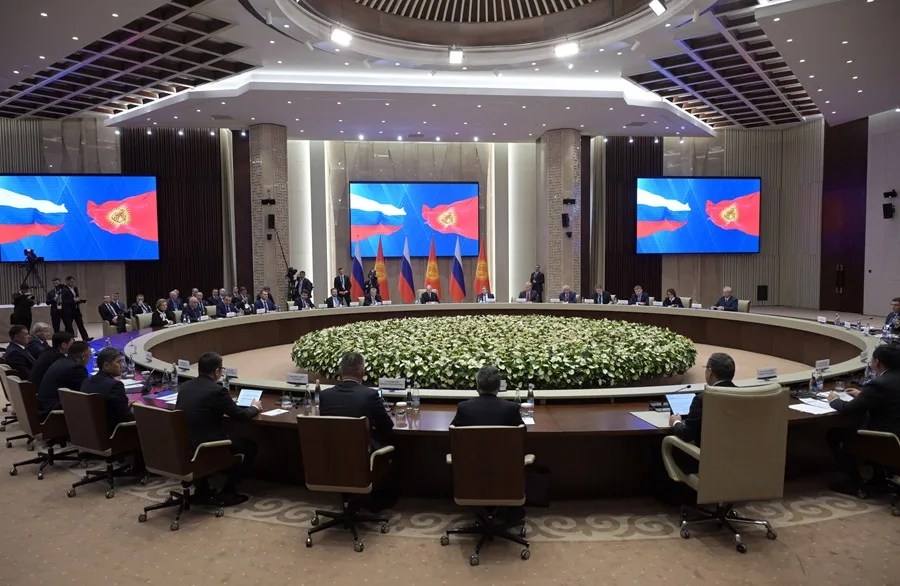 Rusia advierte de que no hará concesiones en las negociaciones sobre el plan de paz