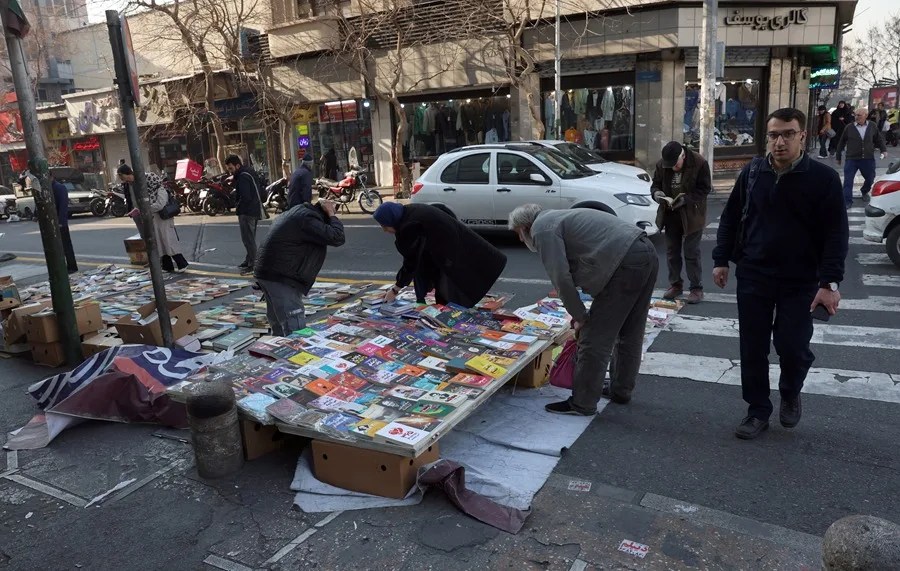 Se intensifican las protestas en Irán tras 10 días consecutivos y 36 muertos