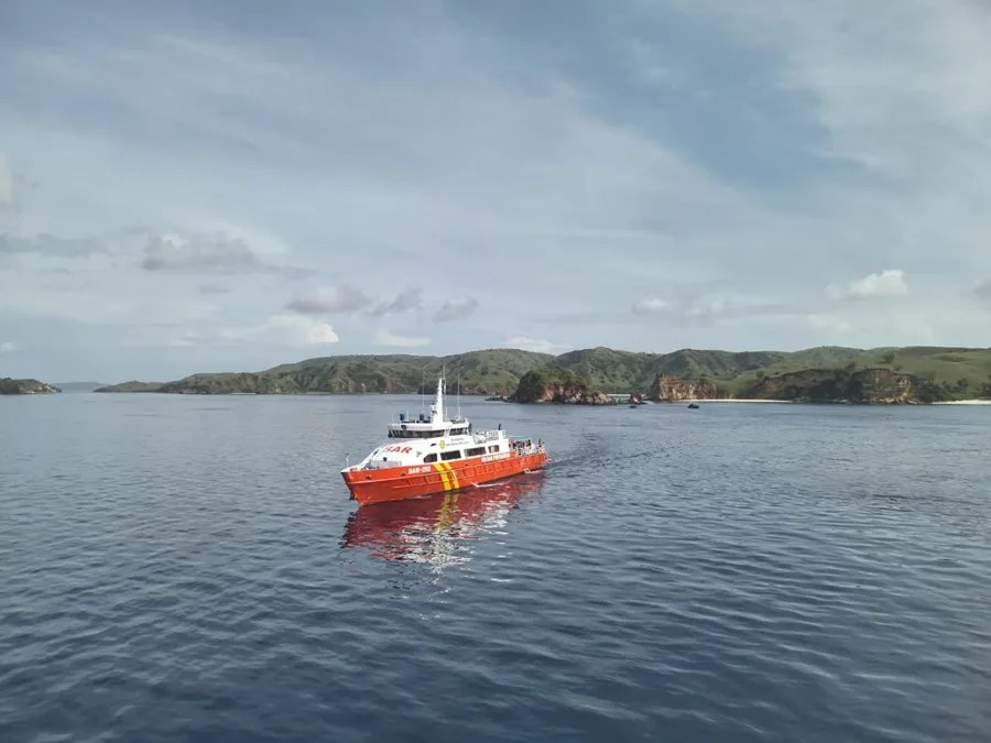 Indonesia regresa a las aguas para localizar a los dos españoles desaparecidos tras naufragio