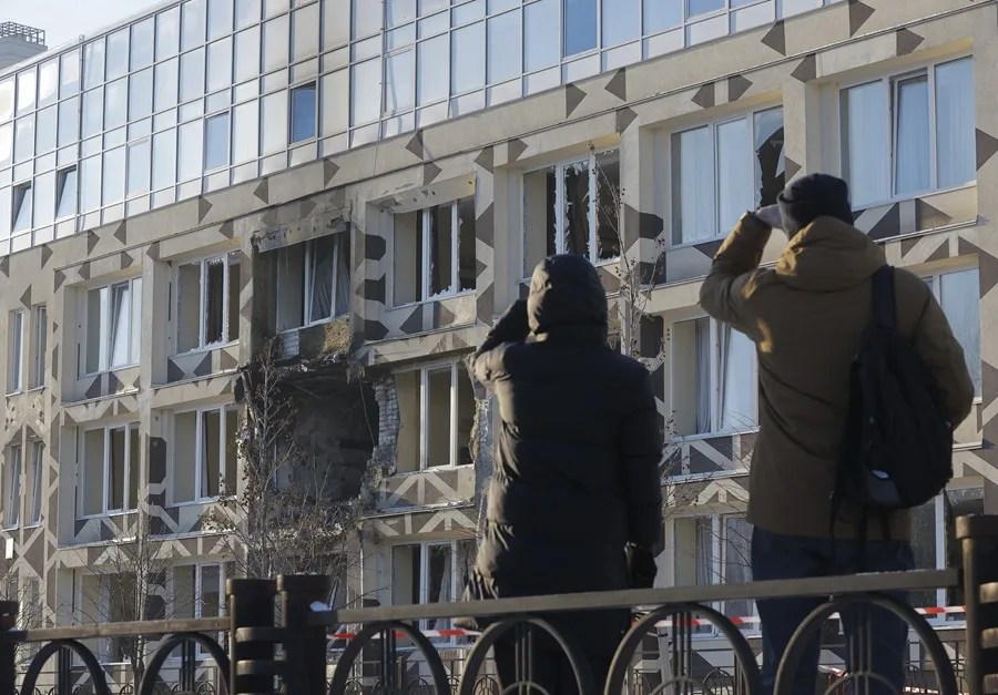 Un muerto y cuatro heridos, dos de ellos graves, en un ataque ruso contra hospital en Kiev