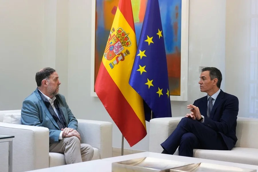 Sánchez y Junqueras alcanzan un acuerdo de financiación para Cataluña: 4.700 millones más