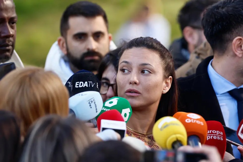 El juez envía a juicio a Íñigo Errejón por presuntas agresiones sexuales a Elisa Mouliaá