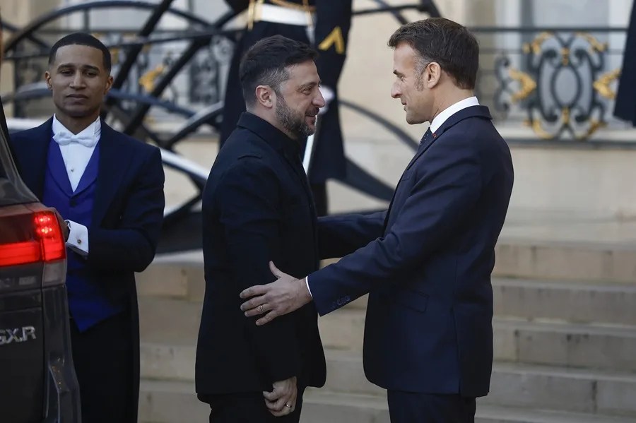 Los aliados de Kiev se comprometen a garantías «vinculantes» para la seguridad de Ucrania