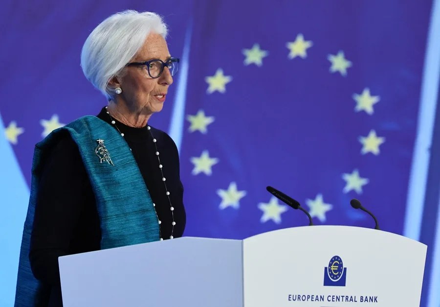 El BCE mantiene los tipos de interés en el 2 % debido a que la inflación está contenida