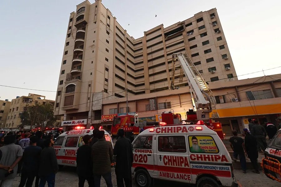 Varios bombardeos aéreos en Afganistán dejan decenas de víctimas civiles, según los talibanes