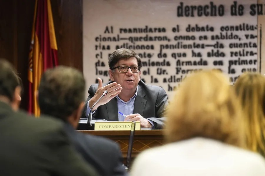 Salazar niega irregularidades en el PSOE y asegura que él siempre respetó a sus compañeras