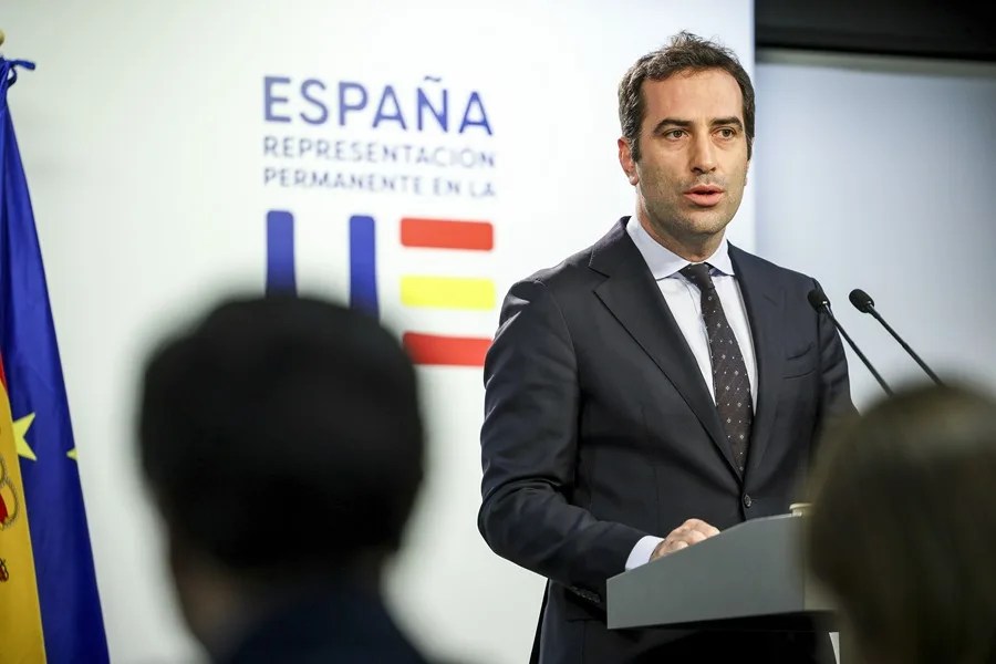 Sánchez elige a Cuerpo como vicepresidente y a Arcadi España como nuevo ministro de Hacienda para suplir a Montero