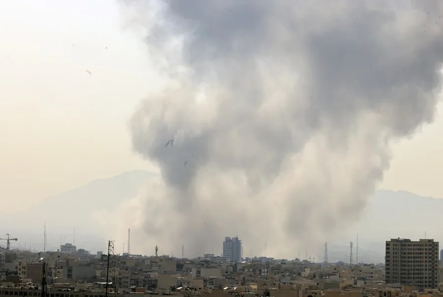 EE.UU. e Israel lanzan un «ataque preventivo» contra Irán