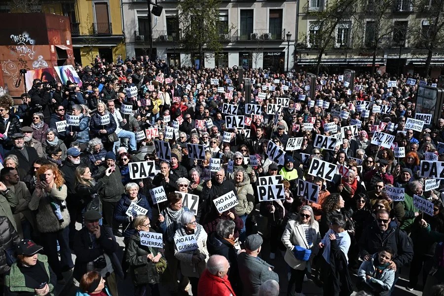 El «No a la guerra» vuelve a escucharse en manifestaciones por toda España