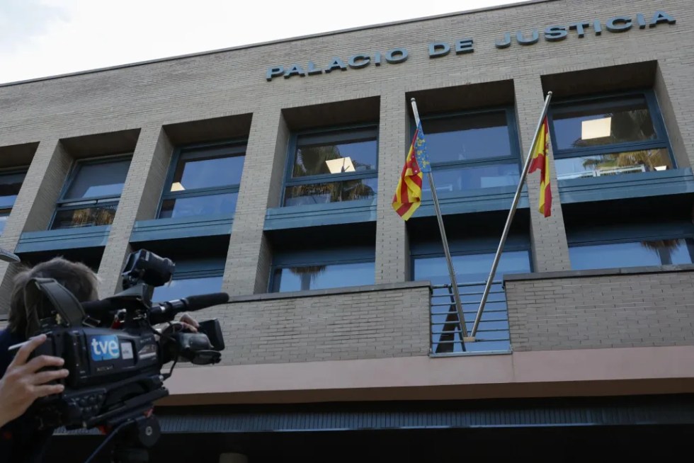 El Tribunal Superior de Justicia valenciano archiva la querella contra la jueza de Catarroja y su marido