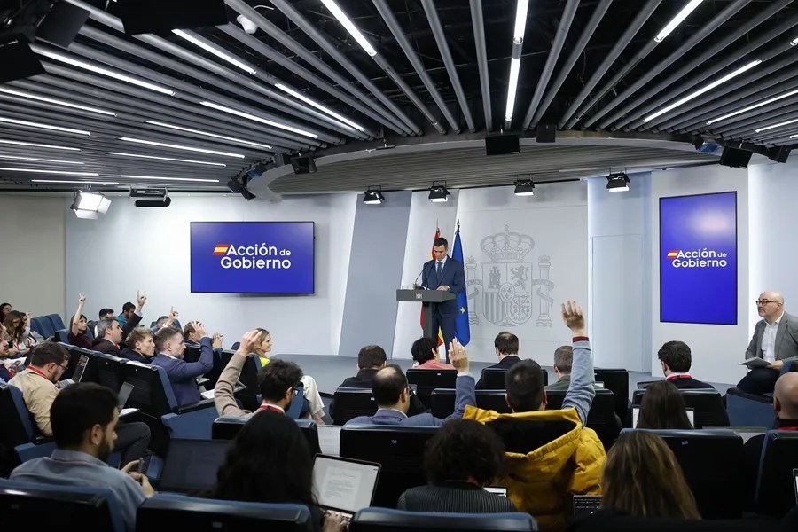 Sánchez avanza que el plan anticrisis movilizará 5.000 millones de euros