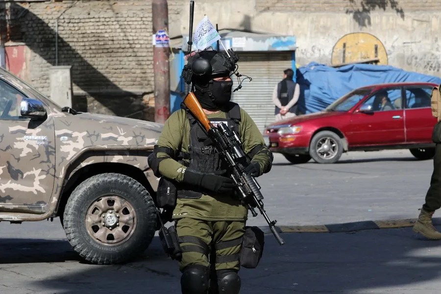 Los talibanes buscan el respaldo de Arabia Saudí para mediar en el conflicto con Pakistán