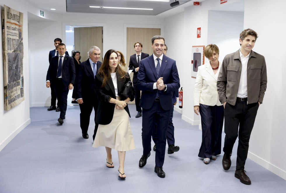 Pradales dice que Sánchez tiene que «dar la cara»: «Gobernar no solo es resistir»