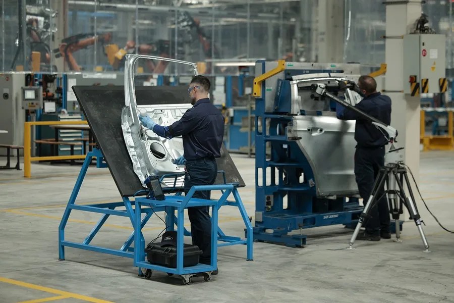 Ford y Geely crean una empresa conjunta para fabricar 5 modelos en Almussafes (Valencia)