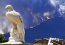 Preocupación en Ávila ante la posibilidad de que el incendio llegue al Valle del Tiétar