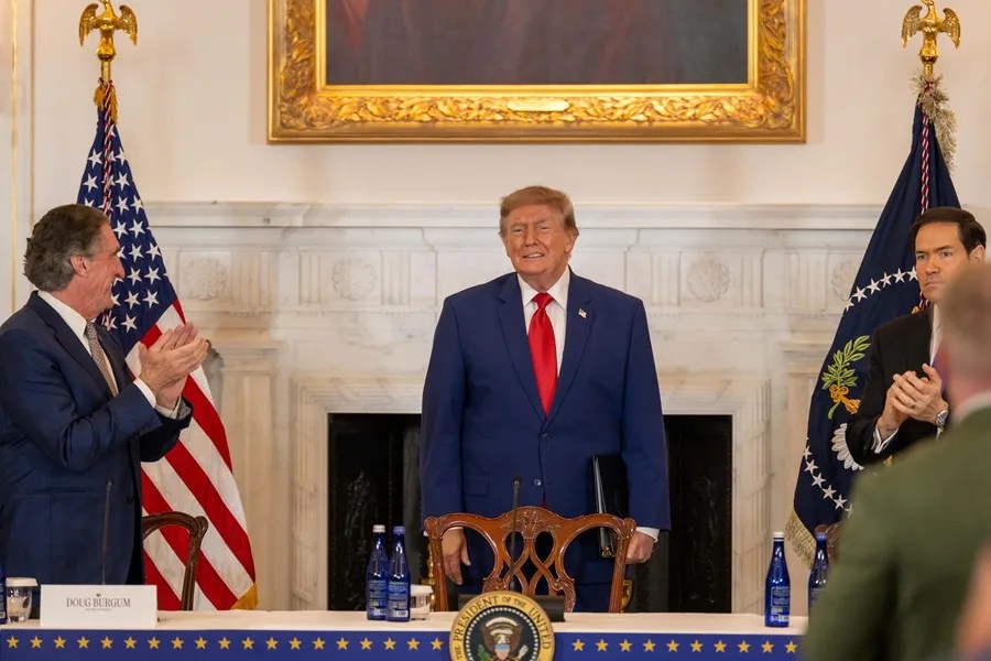 Trump responde a Irán que EE.UU. también exige una indemnización por daños y que controla el estrecho de Ormuz