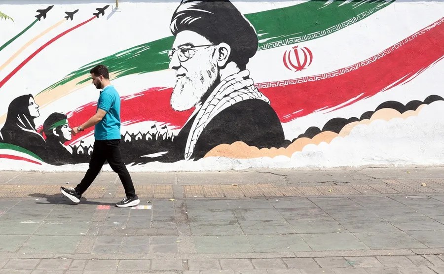 Irán dice que su postura «defensiva» se convertirá en «ofensiva» y adelanta «sorpresas»