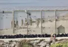 Albares destaca la ayuda de Rabat para «minimizar» la crisis de Ceuta y para que regresen todos