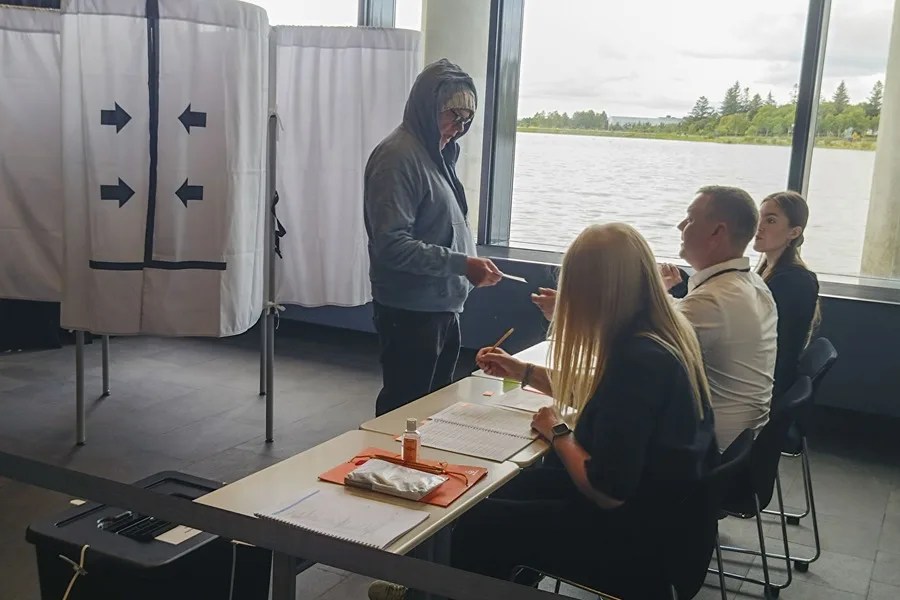 Islandia rechaza en un referendo reanudar las conversaciones de acceso a la UE