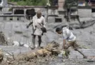 Nepal eleva a 469 los muertos por la inmensa riada del miércoles