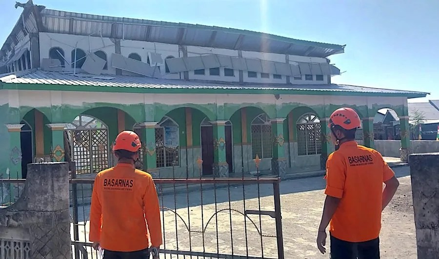 Más de medio centenar de muertos, 135 heridos y 5.000 evacuados por el terremoto indonesio